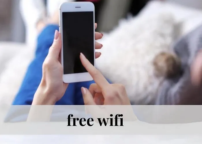 Crown Living Basic - Zentrale Mit Wlan, Kostenloser Parkplatz, Self Check-in, Ideal Fuer Feriengaeste Und Geschaeftsreisende